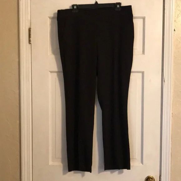 Time and True Women’s casual Pull-On pants color black size L (12-14) - Picture 7 of 16